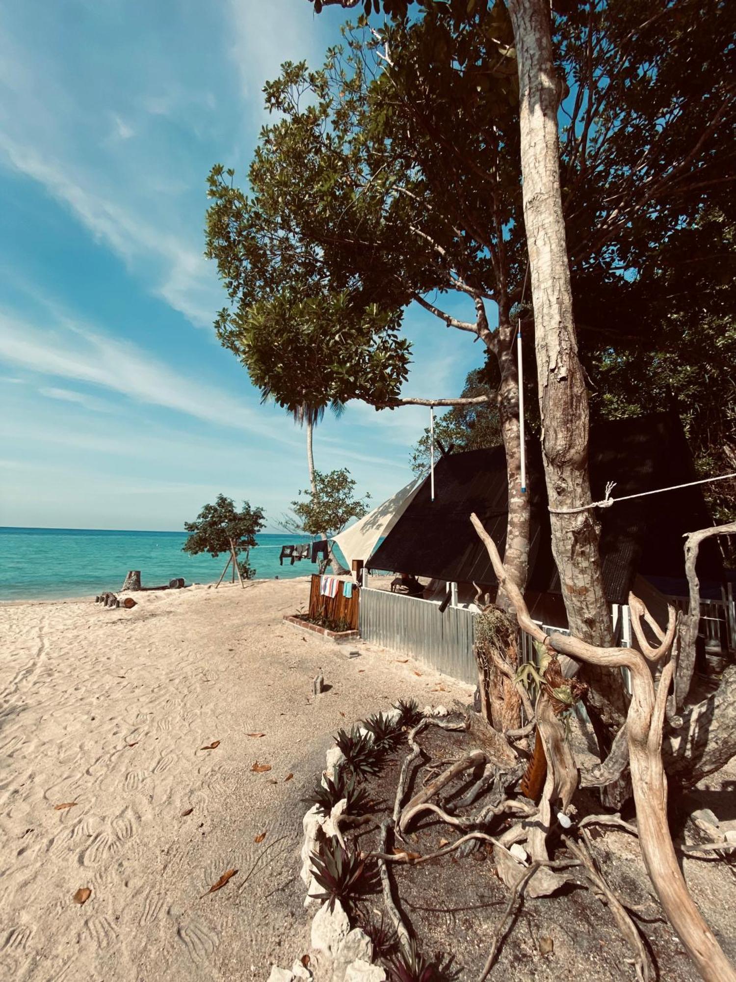 Juita Glamping Perhentian Island Hotel Kampung Kuala Besut Exterior photo